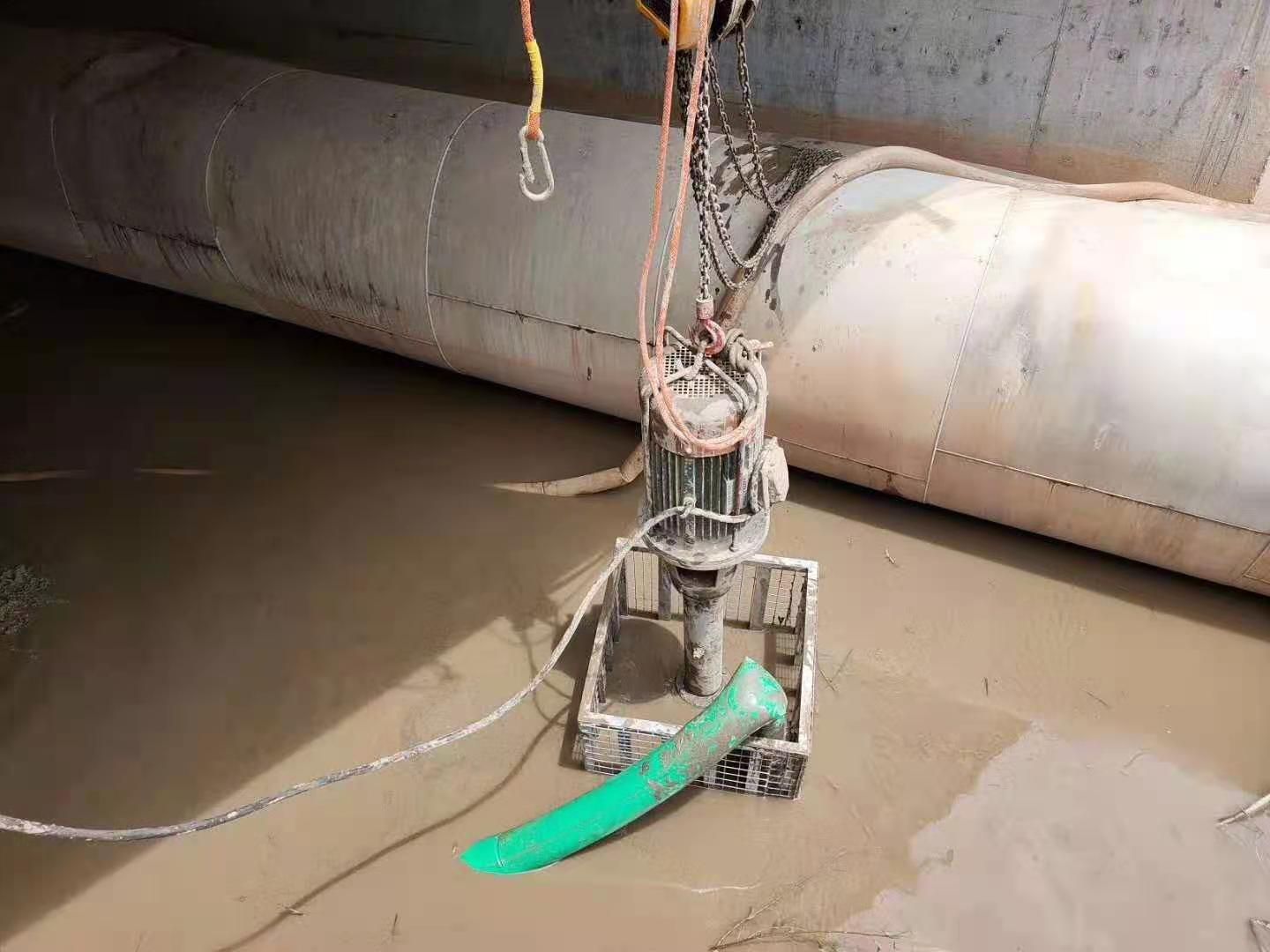 积石山工业管道清理