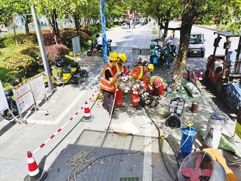  积石山UV-CIPP紫外光固化修复