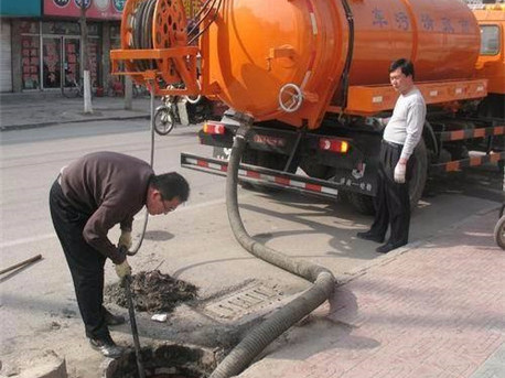 积石山清掏化粪池,健康生活从这里开始